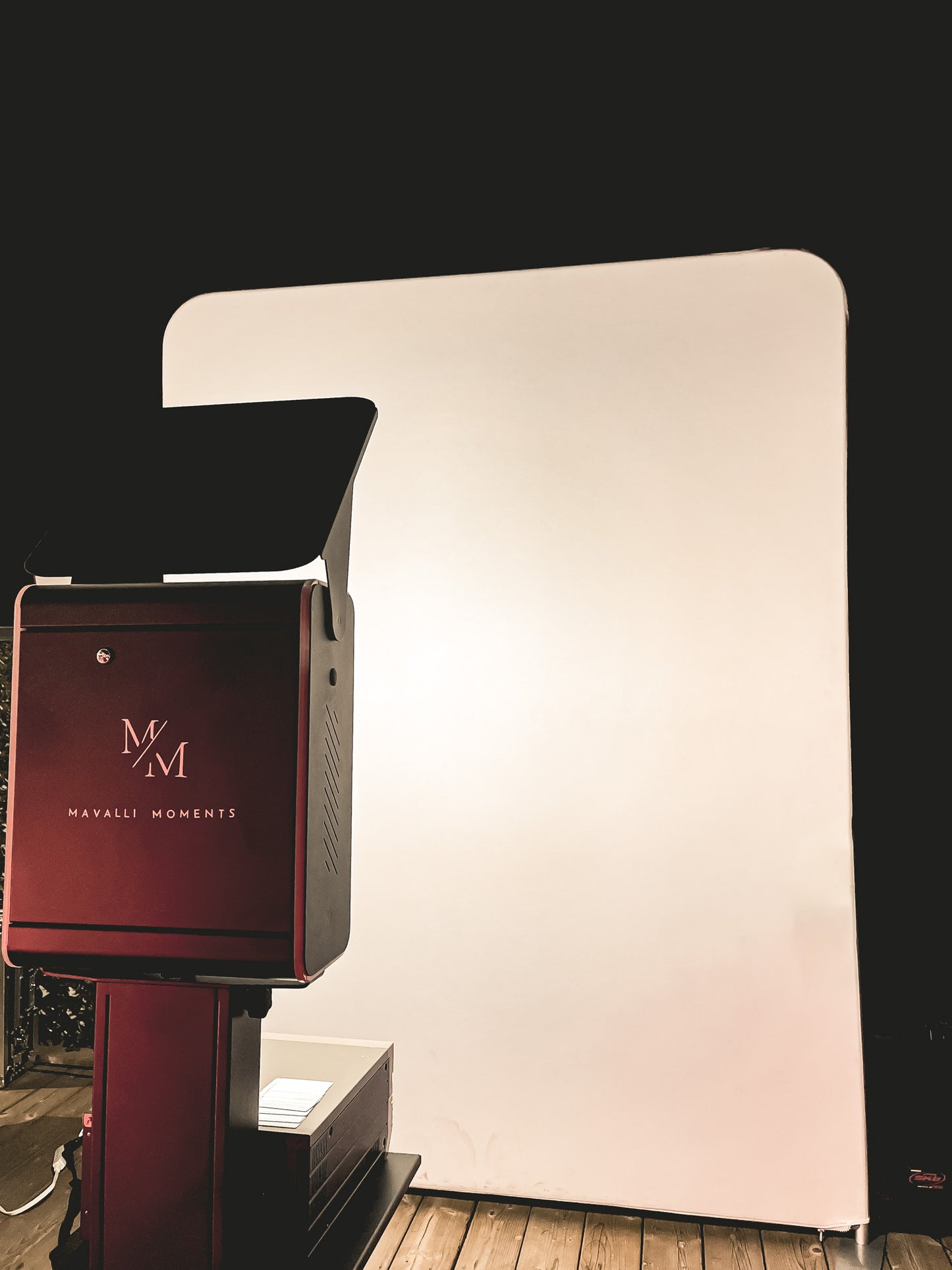 PHOTO BOOTH